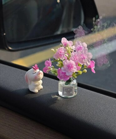 Spring Car Interior Decor - Adorable Resin Dashboard Vase, Mini Cute Window Sill Flower Pot with Car Healing Doll Ornaments