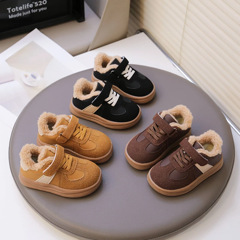 Boys' plush sports shoes winter girls' soft soled anti slip walking shoes, children's casual versatile cotton shoes