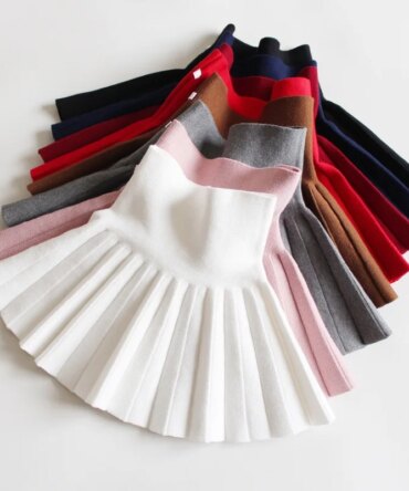 1pcs Girls Knit Skirts Baby Autumn Winter Princess pleated Skirts Childrens Student High Waist Mini Tutu Skirts Kids Solid Dress