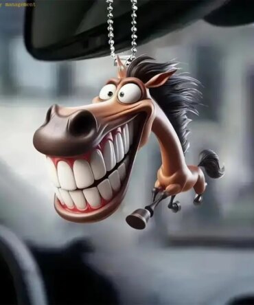 Colorful Large Mouth Horse Ornament Handmade Horse Hanging Decoration Vibrant Horse Charm Upgrades for Kids & Teens