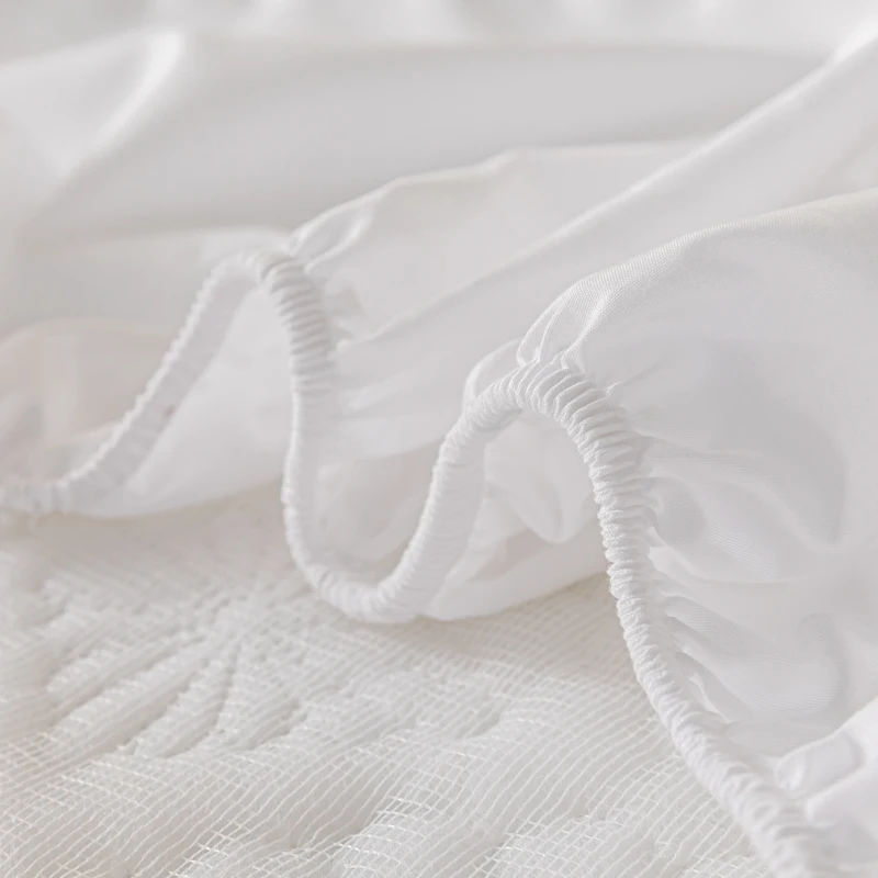 2025 new simple solid color washed cotton waterproof padded fitted sheet, No pillowcase, household mattress protective cover - Image 4