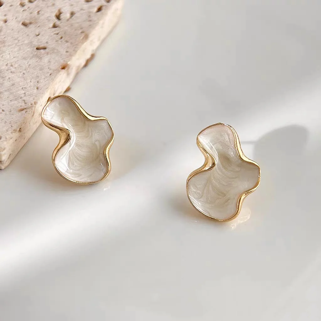 Abstract Alien White Color Cloud Irregular Stud Earring for Women Temperament Ear Jewelry Simple Christmas Valentine's Day Gift - Image 4