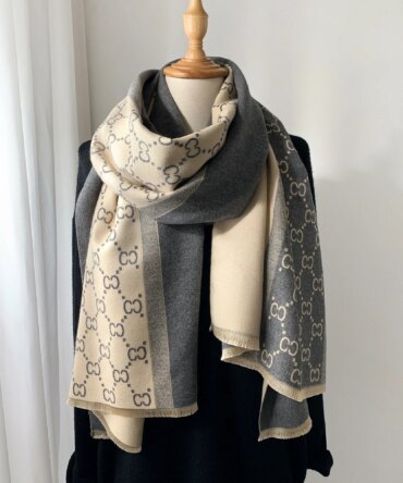 2025 Autumn and Winter New European and American Warm Scarf Women Long Style Air-conditioned Room Shawl Fashion Thickened