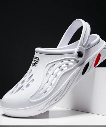 Summer Men Sandals Light EVA Men's Casual Shoes Hole Shoes Clogs Lovers Home Garden Outdoor Male Beach Flat Slippers Big Size 49