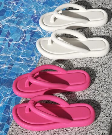 Summer Candy Colors Flip Flops Beach Soft Bottom Flat Slippers for Women Men Outdoor Lightweight Non Slip Flat Slide Sandals