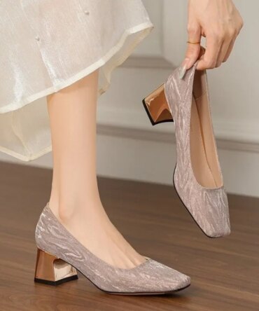 French High Heels Autumn 2025 New Temperament Square Toe Shallow Mouth Slip-on Block Heel Wedding Shoes