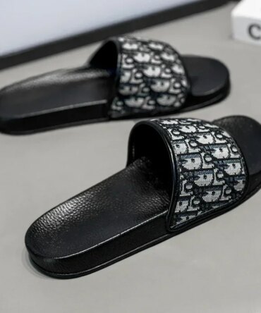 Sliders Mens Shoe High Quality Slippers Men’s Shoes Winter Men's Sneakers Free Shipping Eva Sandals Men's slippers Home Slipper