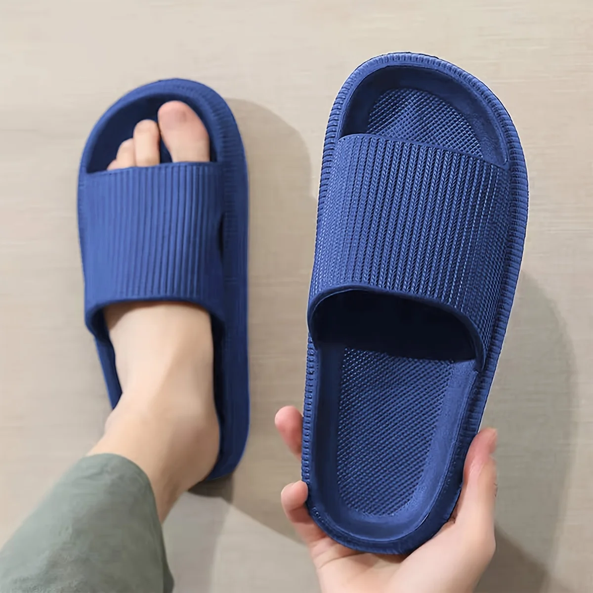 Men's Thick Bottom EVA Indoor Home Slippers Anti-Slip Suitable for Outdoor Wear Comfortable Home Slippers for Men - Image 3