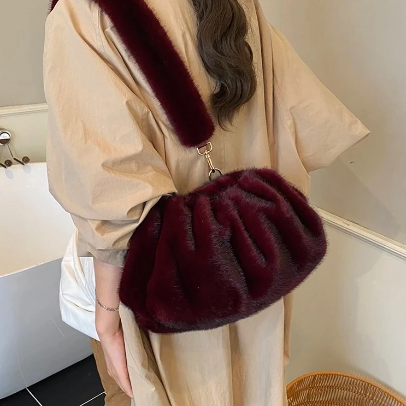 Fashionable Wrinkled Cloud Bag Soft Faux Fur Small Shoulder Bags for Women 2025 Winter Trend Korean Plush Handbags Crossbody Bag - Image 5