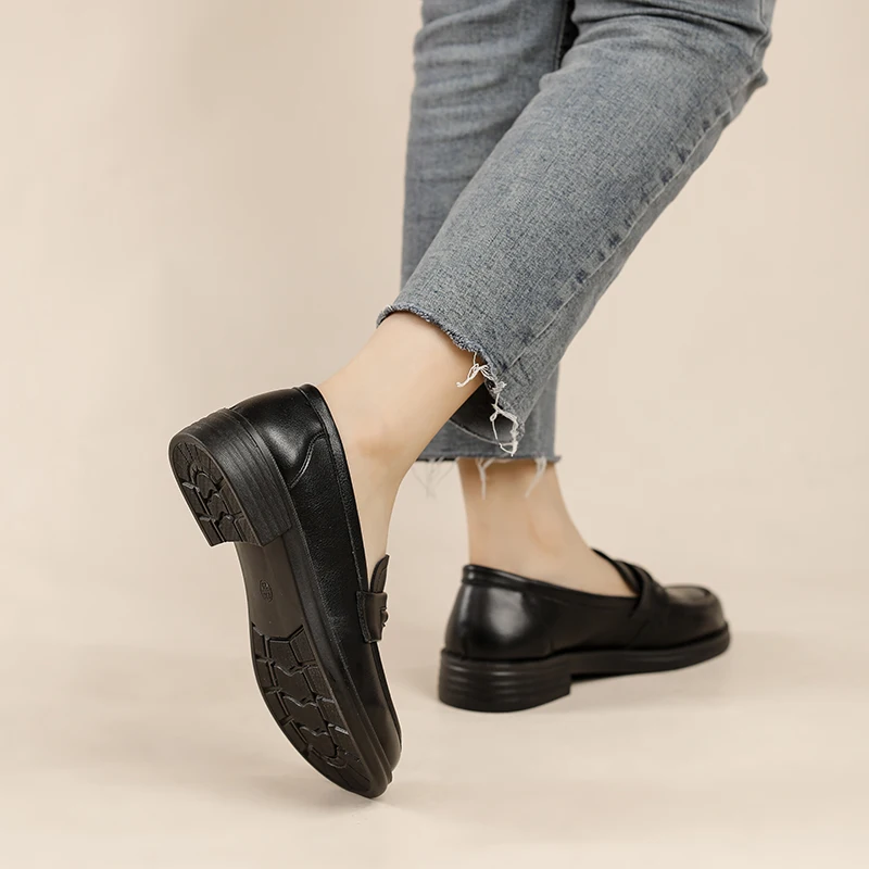 Women's Casual Loafers Slip On Leather Shoes Lightweight Walking Shoes Moccasins Classic Penny Loafer Flats Boat Shoes - Image 3