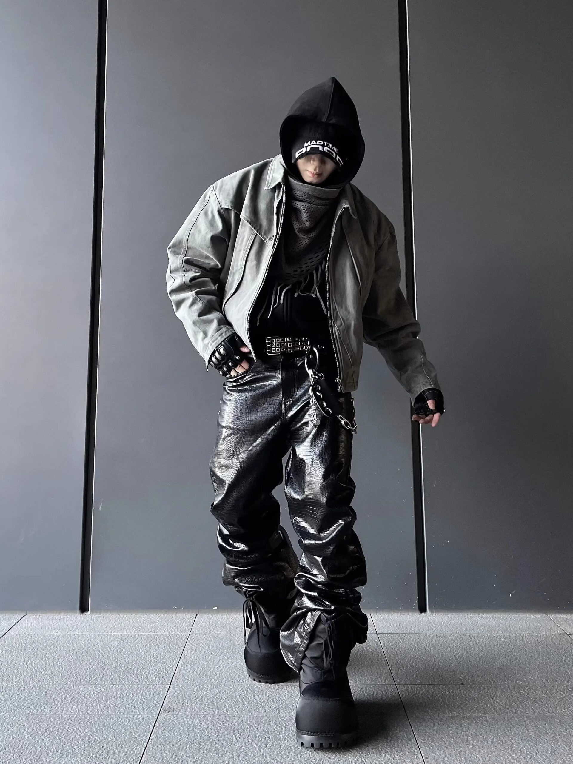 Mauroicardi Spring Autumn Cool Handsome Long Black Crocodile Print Pu Leather Pants for Men Luxury Designer Floor Length Clothes