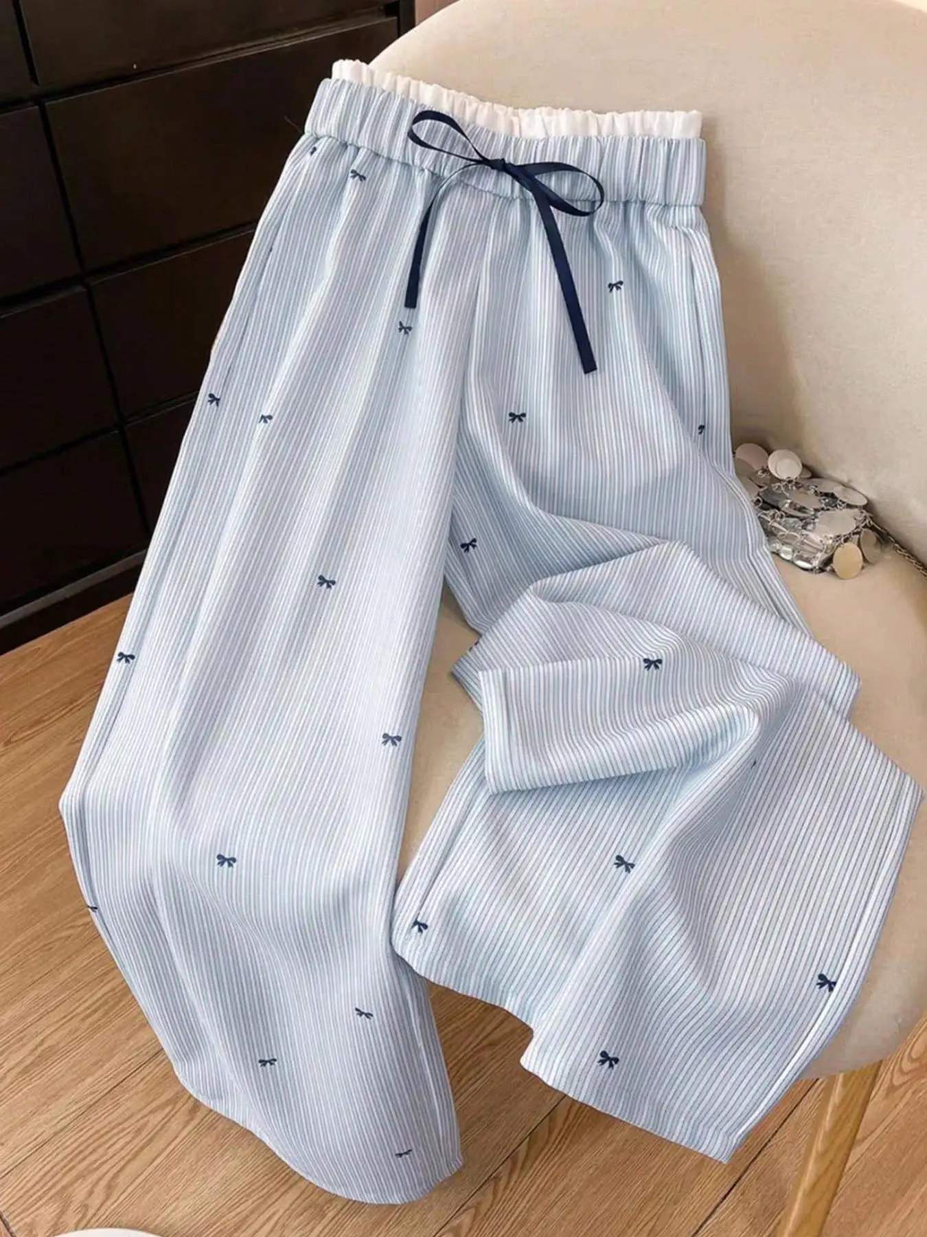 Plus Size Women's Casual Pants, Comfortable High Waist Wide Leg Jeans, Stylish Loose-Fitting Denim for Everyday Wear