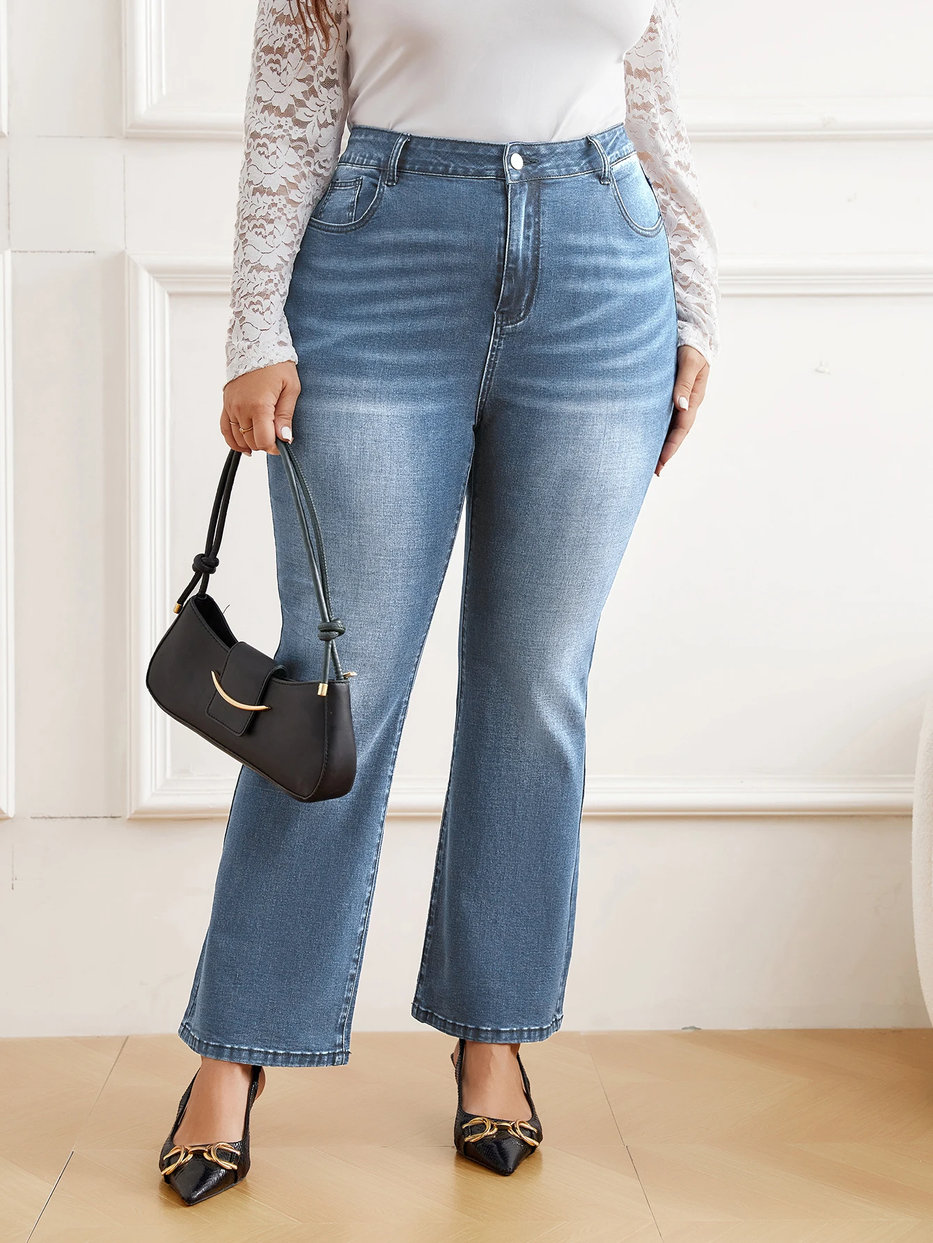 Women's plus size Denim flared pants - Image 4