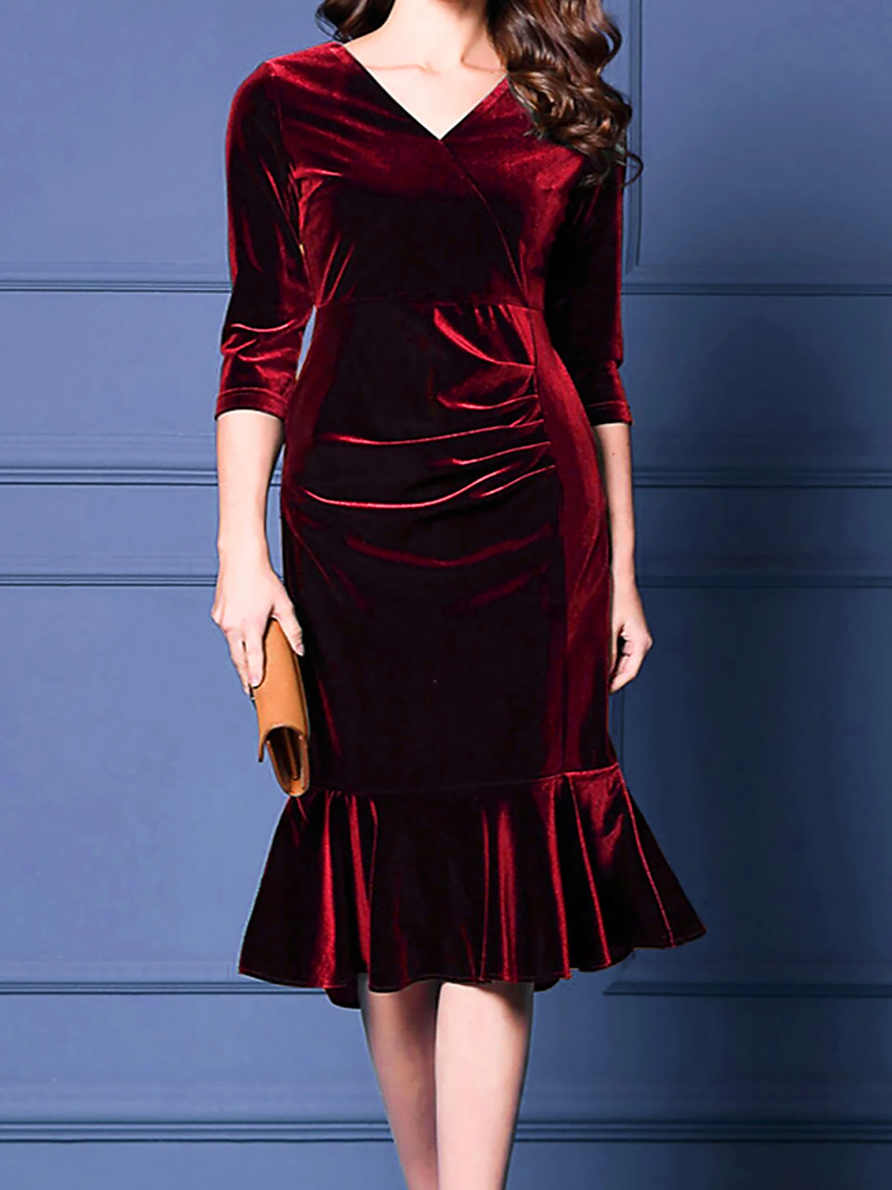 Elegant Plus Size Velvet Midi Dress for Women with V-Neck Three-Quarter Sleeves and Ruffled Hem Ideal for Parties and Special Oc - Image 5