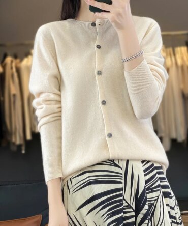 100% Merino Wool Sweater Women O-Neck Cardigan Basic Style Buttoned Knitwear Female Casual Autumn Winter Soft Tops