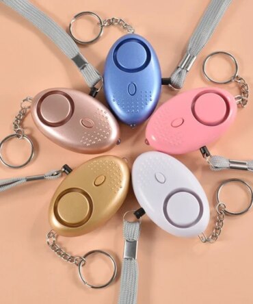 130db Self Defense Alarm Anti-wolf Girl Child Women Security Protect Alert Personal Safety Scream Loud Emergency Alarm Keychain